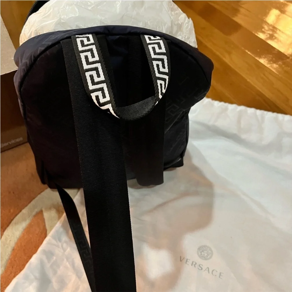 Versace backpack - Picture 4 of 8